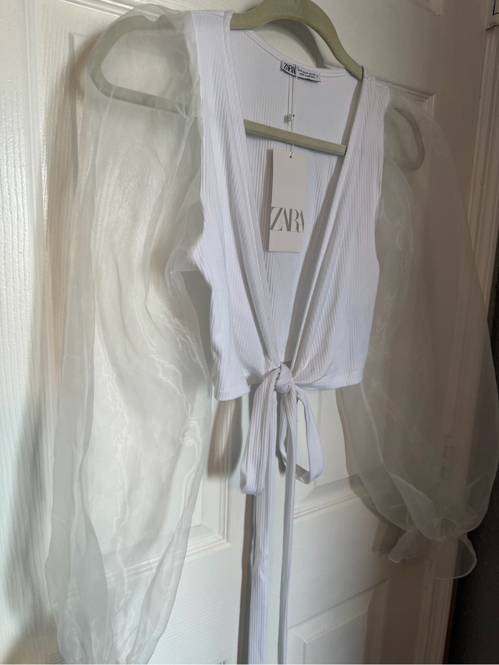 ZARA White Ribbed Tie-Front Top with Sheer Puff Sleeves